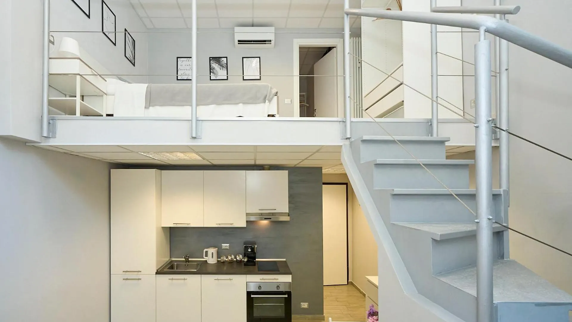 Design White Loft - Ac Wifi 10 Minutes From Duomo Apartment Milan